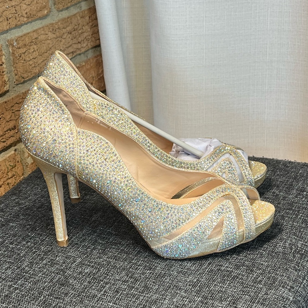 De Blossom Barbara Rhinestone Peep Toe Heels Gold Formal Wedding Size 9 NEW
